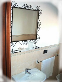 bagno - small.jpg